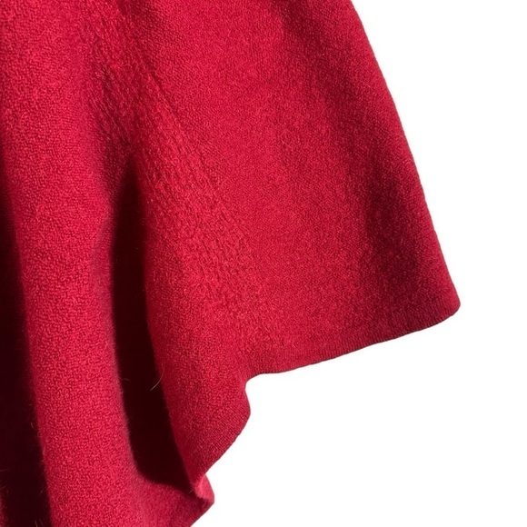 ECHOVIEW Red Peruvian Wool & Baby Alpaca V-neck Poncho - Picture 6 of 8
